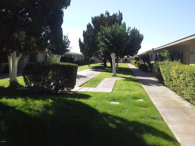 10975 W Santa fe Dr, Sun City, AZ 85351 - photo 4