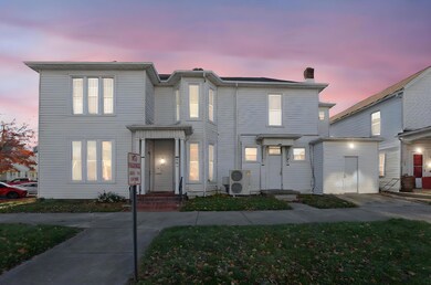 201 N Hinde St, Washington Court House, OH 43160 - photo 2