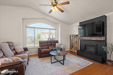 07-Living Room