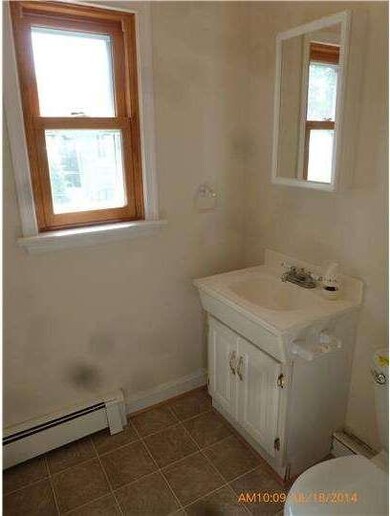 409 Front St, Essington, PA 19029 - photo 5