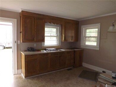 305 Ross St, Marshville, NC 28103 - photo 6