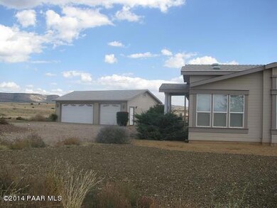 26775 N Falcon Way, Paulden, AZ 86334 - photo 2