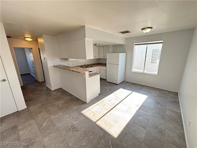 4284 Vornsand Dr unit 3, Las Vegas, NV 89115 - photo 4