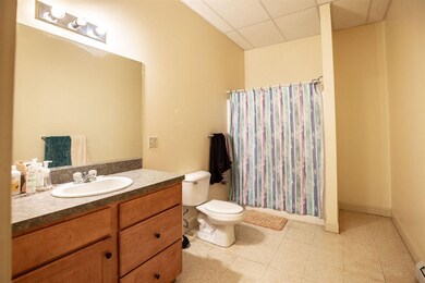 5 Chase St unit 2, Plymouth, NH 03264 - photo 4