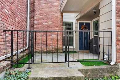 7510 Holly Hill Dr unit 148C, Dallas, TX 75231 - photo 2