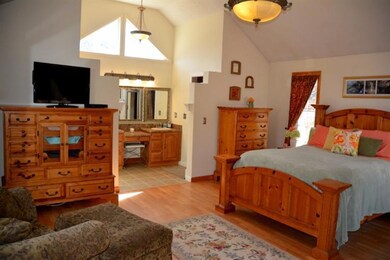 6 Foundry Cir, West Wareham, MA 02576 - photo 2