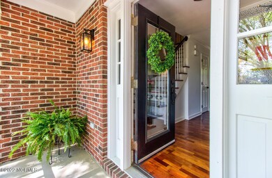 1613 Field View Rd