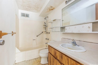 Nuuanu Park Place unit B206, Honolulu, HI 96817 - photo 4