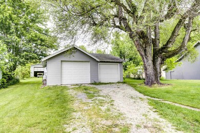 409 E Kendall St, La Fontaine, IN 46940 - photo 3