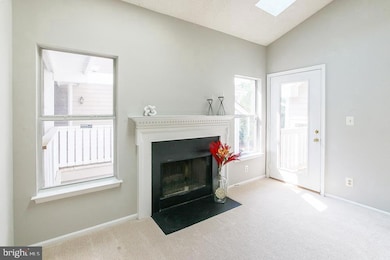 14322 Climbing Rose Way unit 304, Centreville, VA 20121 - photo 3