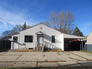 611 15th St N, Moorhead, MN 56560 - photo 2