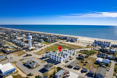 Atlantic Beach home near The Circle