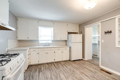 5228 N Hudson Ave, Oklahoma City, OK 73118 - photo 6