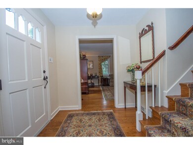 915 Winding Ln, Media, PA 19063 - photo 2