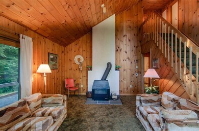 693 Noyes Ln, Hartford, VT 05001 - photo 2