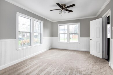 614 W Lang St, Alvin, TX 77511 - photo 6