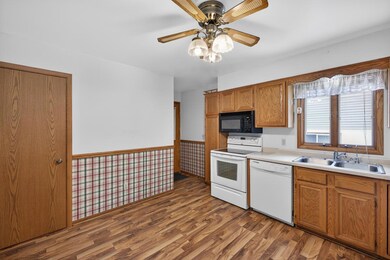 10 6th St SE, Chatfield, MN 55923 - photo 3