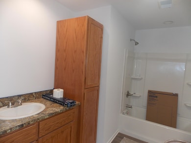 20443 Westland Dr, Southfield, MI 48075 - photo 5