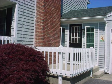 54 Glen View Dr, Cranston, RI 02920 - photo 3