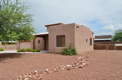 Private Corner Lot