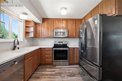Upgraded Stainless Steel Appliances