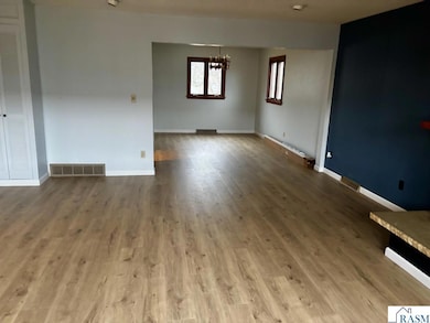 118 S 7th St, Saint Peter, MN 56082 - photo 6