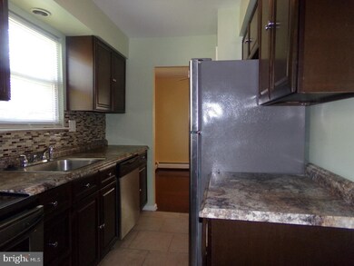 157 N Wycombe Ave unit A, Lansdowne, PA 19050 - photo 4