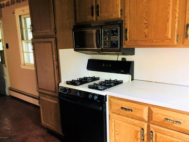 12 Mill St, Mountain Top, PA 18707 - photo 4