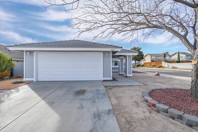 3441 Citrine Ln, Rosamond, CA 93560 - photo 3