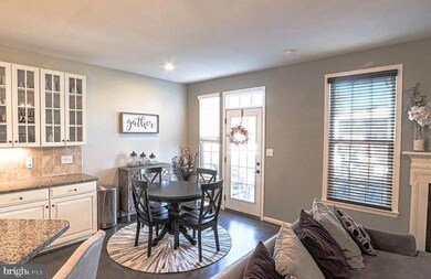 802 N Aikens Tavern Ct, Newark, DE 19702 - photo 5