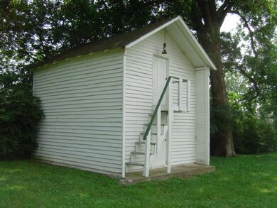 821 S Cannon Blvd, Shelbyville, TN 37160 - photo 7