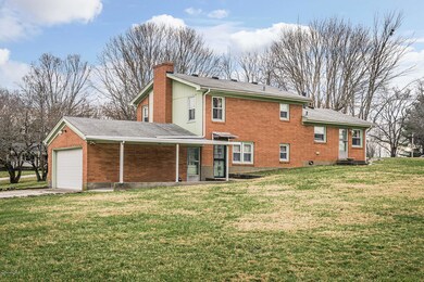 9310 Fern Bluff Ln, Louisville, KY 40229 - photo 3