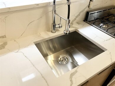 163 Baldwin Ave unit 6, Jersey City, NJ 07306 - photo 2