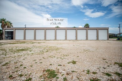 1402 Commerce unit 2, Port O'Connor, TX 77982 - photo 6