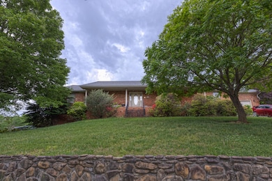 1615 Deyerle Rd SW, Roanoke, VA 24018 - photo 2