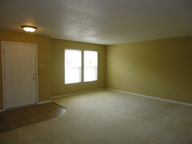 956 Stonehurst Dr, Franklin, IN 46131 - photo 2