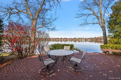 9492 Roundlake Blvd, White Lake, MI 48386 - photo 4