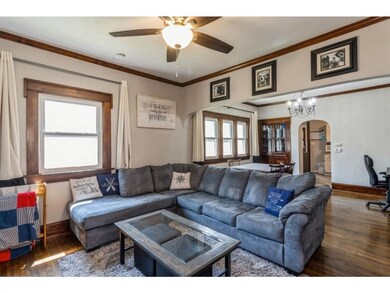 2605 E Grand Ave, Des Moines, IA 50317 - photo 3