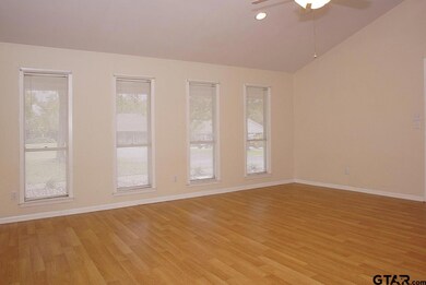 411 411 Boyd Ln, Tyler, TX 75703 - photo 3