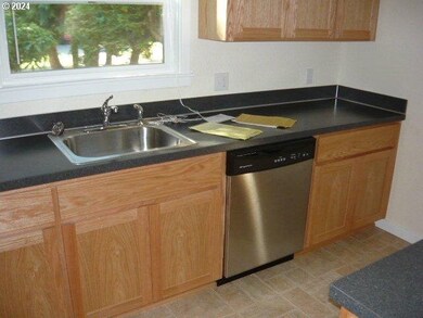 1490 W 4th Ave, Eugene, OR 97402 - photo 6