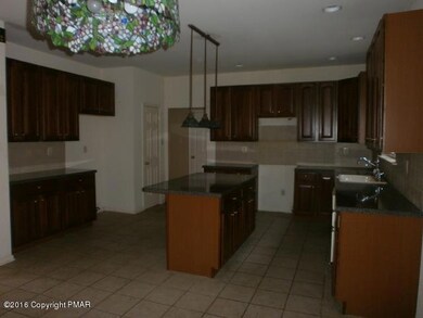 4180 Blue Mountain Crossing, East Stroudsburg, PA 18301 - photo 2
