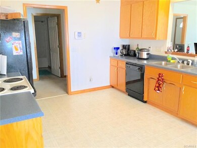 5404 Mulberry Dr, Hopewell, VA 23860 - photo 6