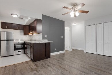 6201 N Kenmore Ave unit GE, Chicago, IL 60660 - photo 2