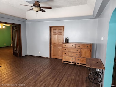 564 N 12th St, New Castle, IN 47362 - photo 4