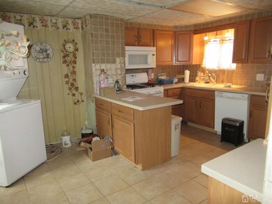 338 David St, South Amboy, NJ 08879 - photo 3