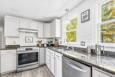 20 Edward Dr, Pembroke, MA 02359 - photo 3