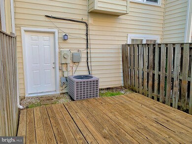 1703 Hart Ct, Crofton, MD 21114 - photo 7