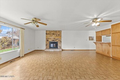 614 Martin St, Carson City, NV 89703 - photo 4