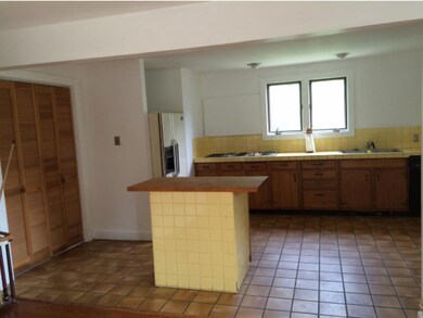 154 N Main St, West Lebanon, NH 03784 - photo 4