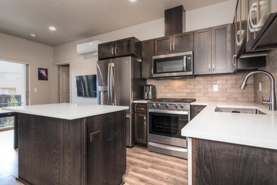Via Cambria NW 63160 Web (6 of 34)